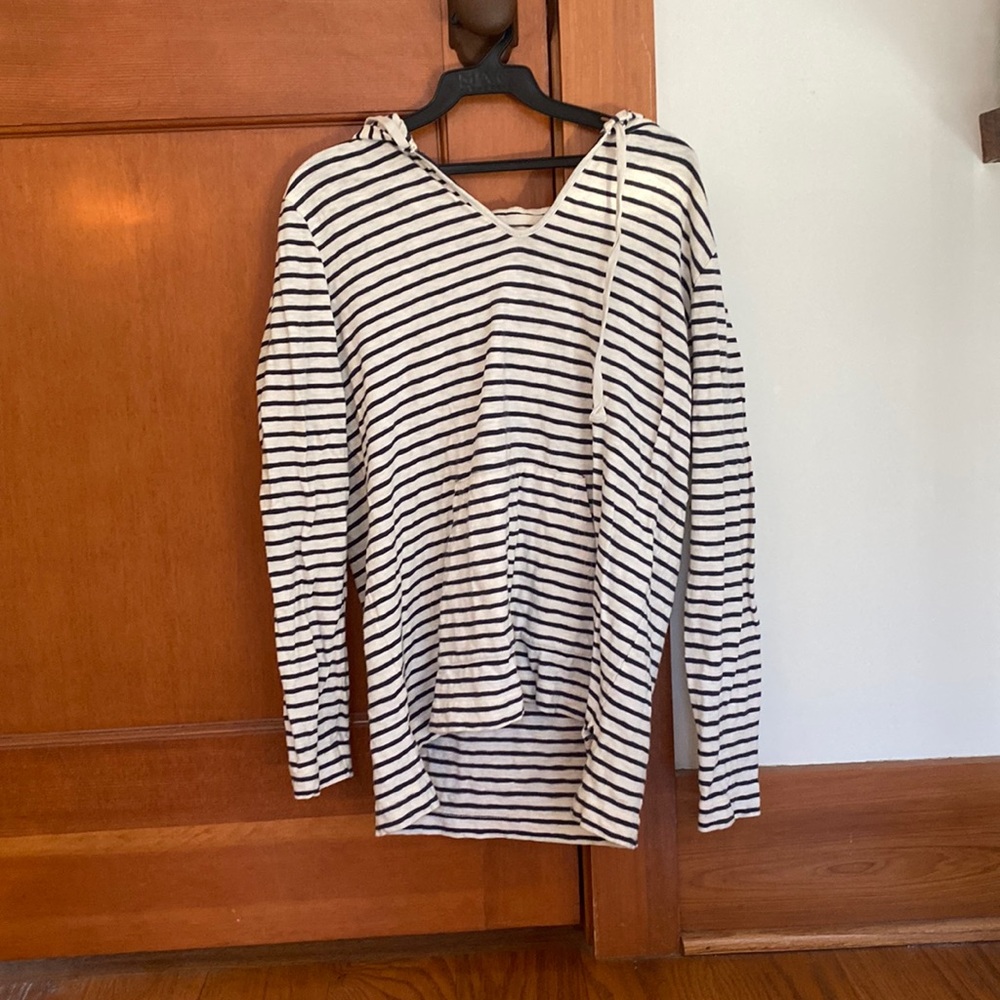 Long sleeve hooded tunic shirt